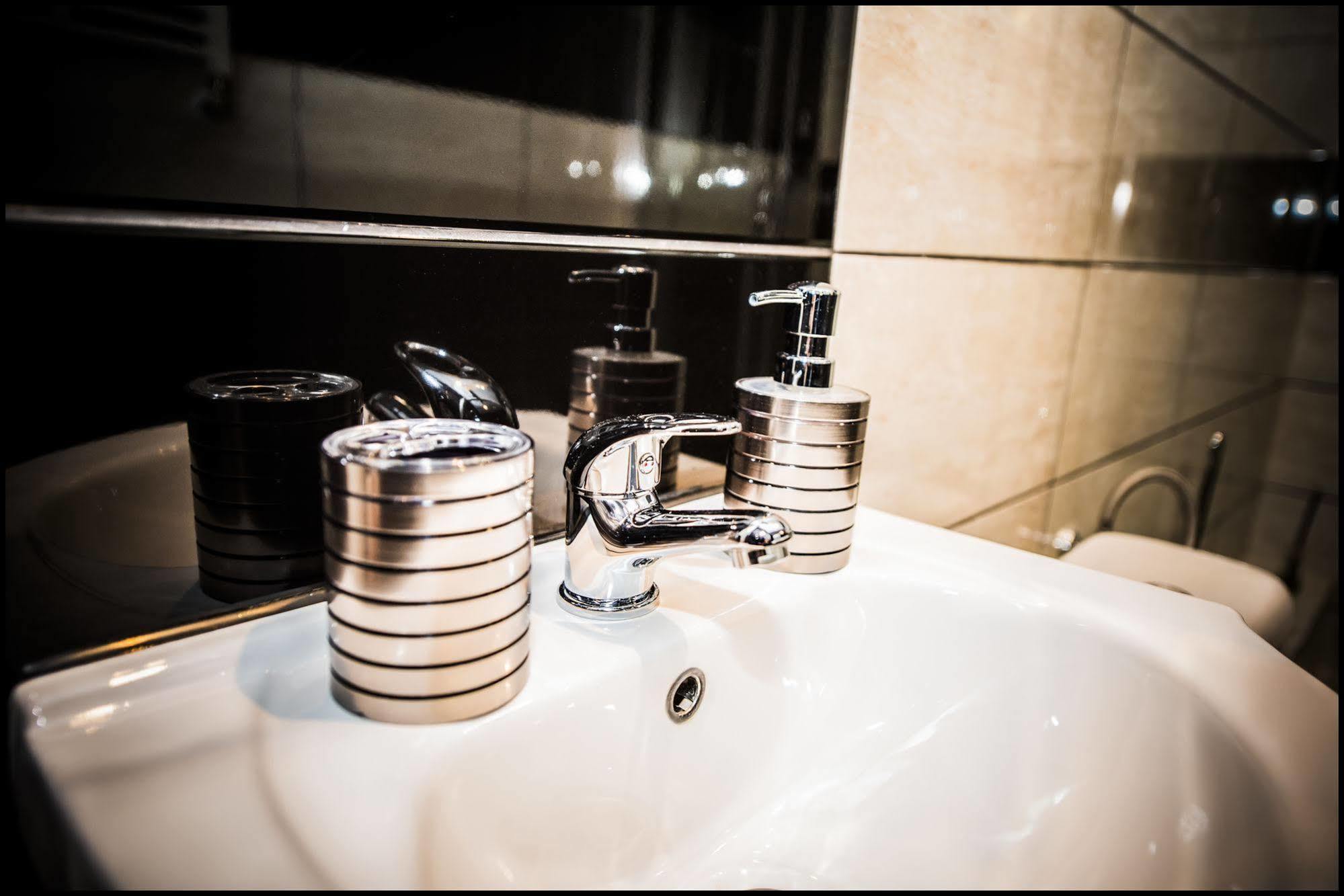 Apartament Z Jacuzzi Krakow Rynek Экстерьер фото