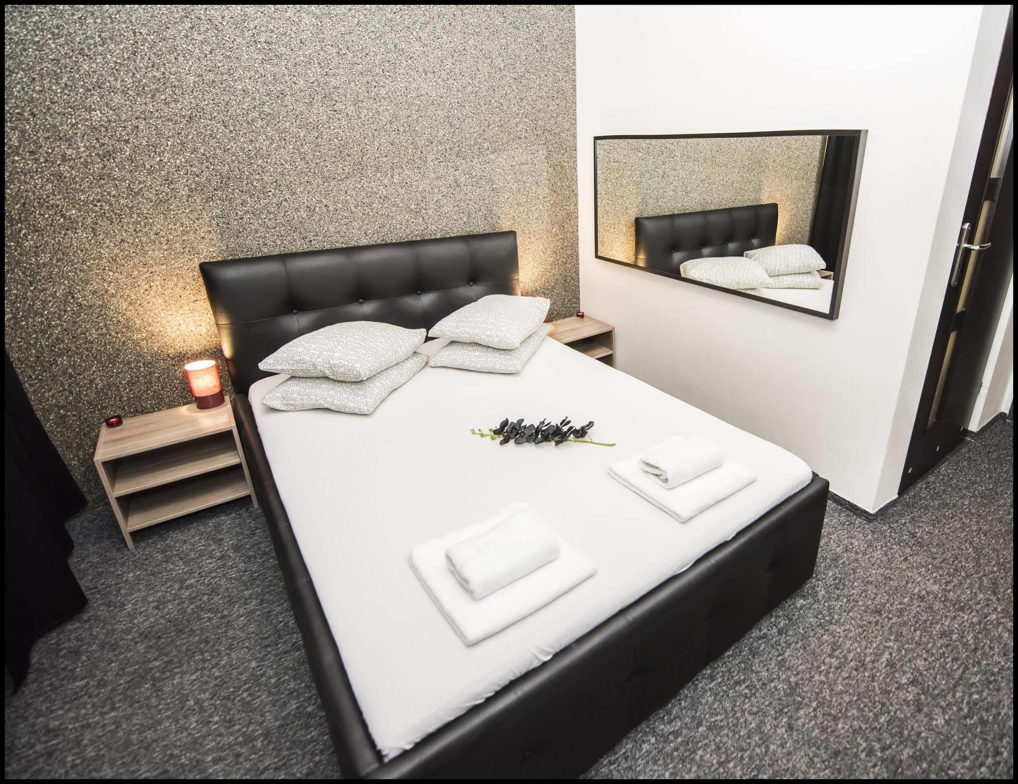 Apartament Z Jacuzzi Krakow Rynek Экстерьер фото